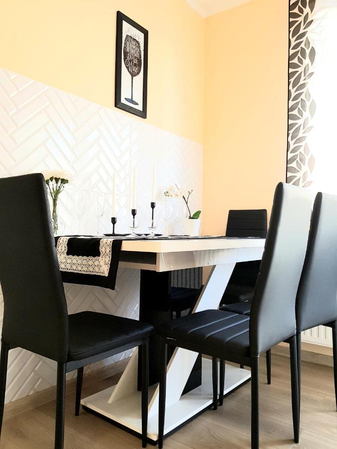 קרקוב Apartment Glamour Downtown Balcony מראה חיצוני תמונה