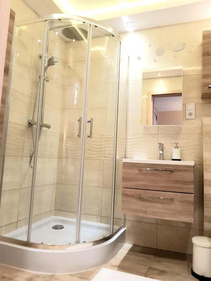 קרקוב Apartment Glamour Downtown Balcony מראה חיצוני תמונה